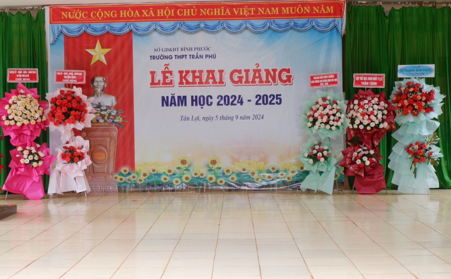 Lễ khai giảng năm học mới 2024-2025 của Trường THPT Trần Phú